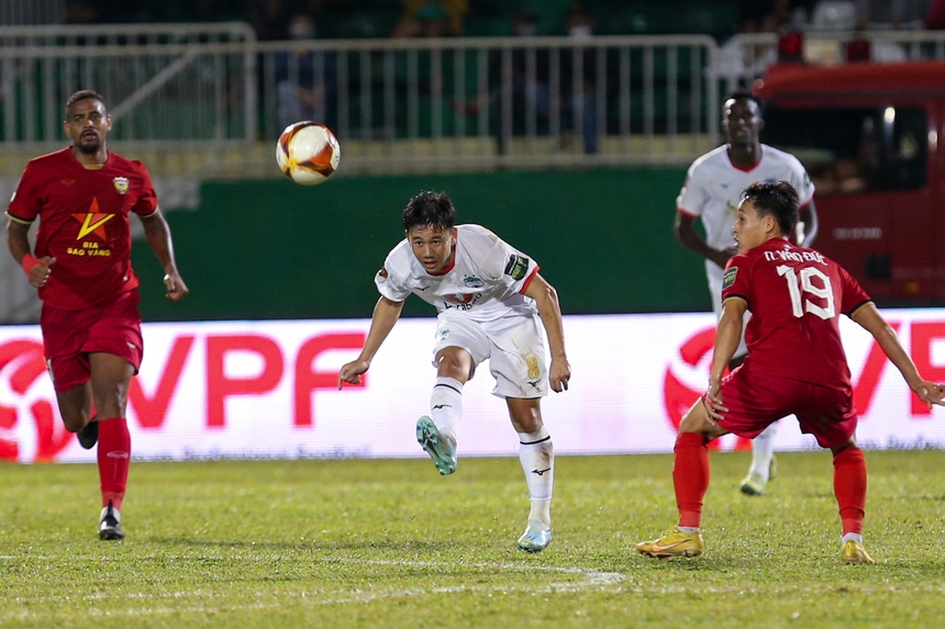 'Vua giải trẻ' lần đầu ra sân cho CLB HAGL tại V.League  - Ảnh 7.