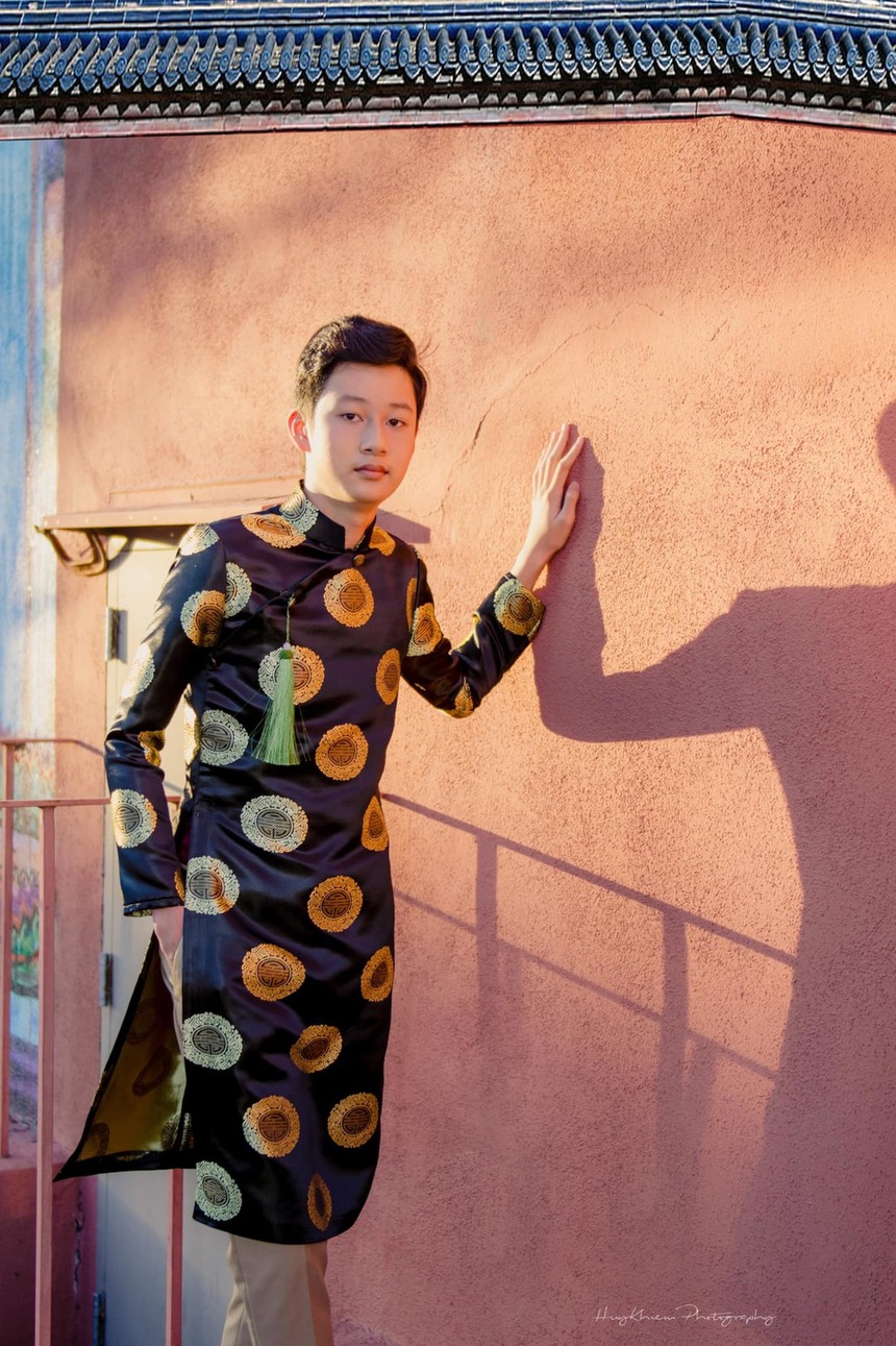 Quý tử nhà Quang Dũng trổ mã với chiều cao 1m85 ở tuổi 15 - Ảnh 4. Quý tử nhà Quang Dũng trổ mã với chiều cao 1m85 ở tuổi 15 - Ảnh 4.