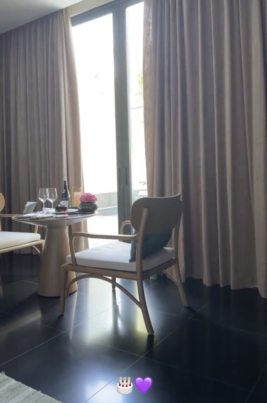 Khéo nịnh chồng như Đỗ Mỹ Linh: Chỉ 1 hành động mà khiến chồng thiếu gia hào hứng trong ngày sinh nhật  - Ảnh 2.