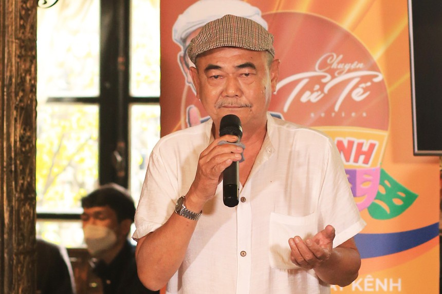 Sao nam Nhà bà nữ: Thầy giáo của Trấn Thành, cuộc sống cô độc trong nhà trọ ở tuổi U70 - Ảnh 5. Sao nam Nhà bà nữ: Thầy giáo của Trấn Thành, cuộc sống cô độc trong nhà trọ ở tuổi U70 - Ảnh 5.