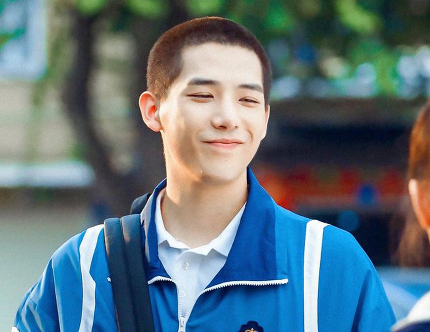 Hết nhận ra nam thần ngôn tình của chị em vì ốm đến báo động, giảm 10kg vẫn bị chê không hợp cổ trang - Ảnh 6.