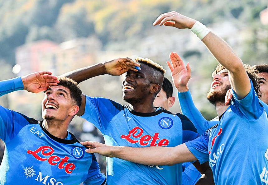 Napoli đại thắng 3-0: Khi đối thủ của Napoli là chính họ - Ảnh 1. Napoli đại thắng 3-0: Khi đối thủ của Napoli là chính họ - Ảnh 1.