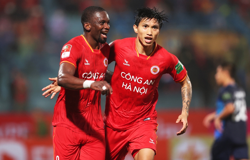 Hơn - Thua trên sân bóng - Ảnh 1.