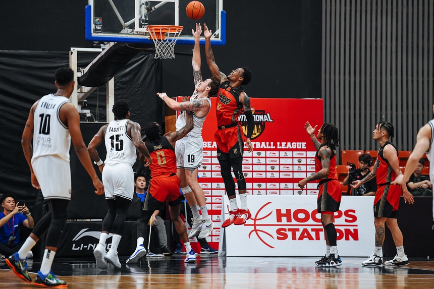 Phục thù thành công Hong Kong Eastern, HLV Saigon Heat khen ngợi tinh thần chiến đấu của các học trò - Ảnh 2.