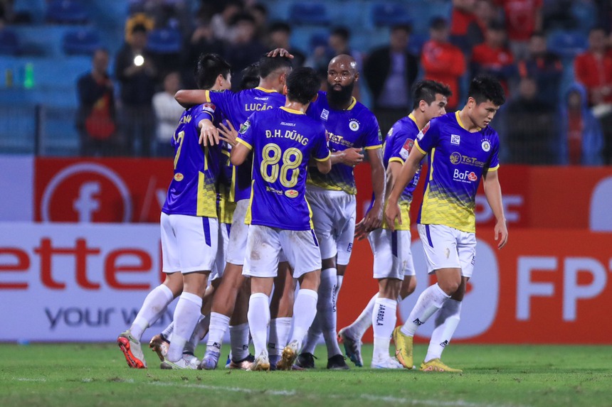 Cầu thủ Hà Nội FC ăn mừng bàn thắng vào lưới Viettel. Ảnh: Hoàng Linh