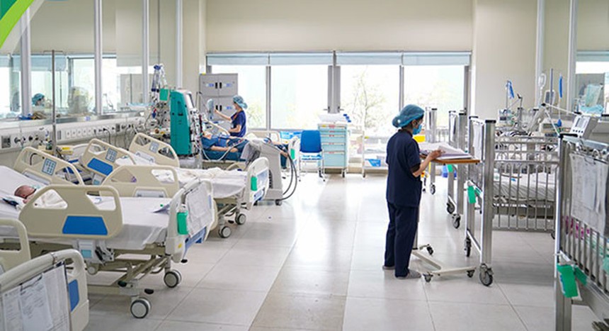 Bé gái 15 tuổi ngưng tim, tiên lượng nặng do gia đình tự ý dùng đơn thuốc cũ mà không khám lại - Ảnh 2.