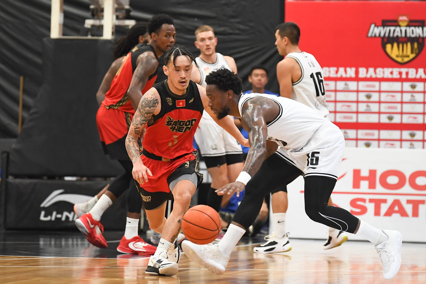 Bản lĩnh trong phòng ngự, Saigon Heat đè bẹp "đội bóng một người" Hongkong Eastern - Ảnh 3.