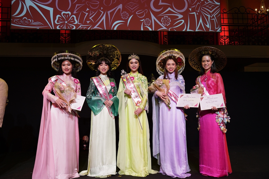 Du học sinh Lê Vũ Thục Anh đăng quang Miss Xuân 2023 Châu Âu - Ảnh 4.