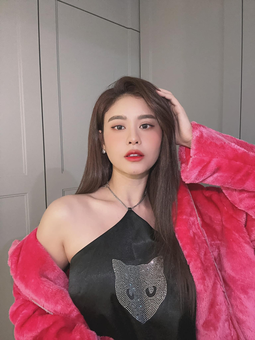 Trương Quỳnh Anh: Từng bất chấp mâu thuẫn với bố mẹ để sinh con, đã có tình mới sau khi chia tay Tim? - Ảnh 6. Trương Quỳnh Anh: Từng bất chấp mâu thuẫn với bố mẹ để sinh con, đã có tình mới sau khi chia tay Tim? - Ảnh 6.