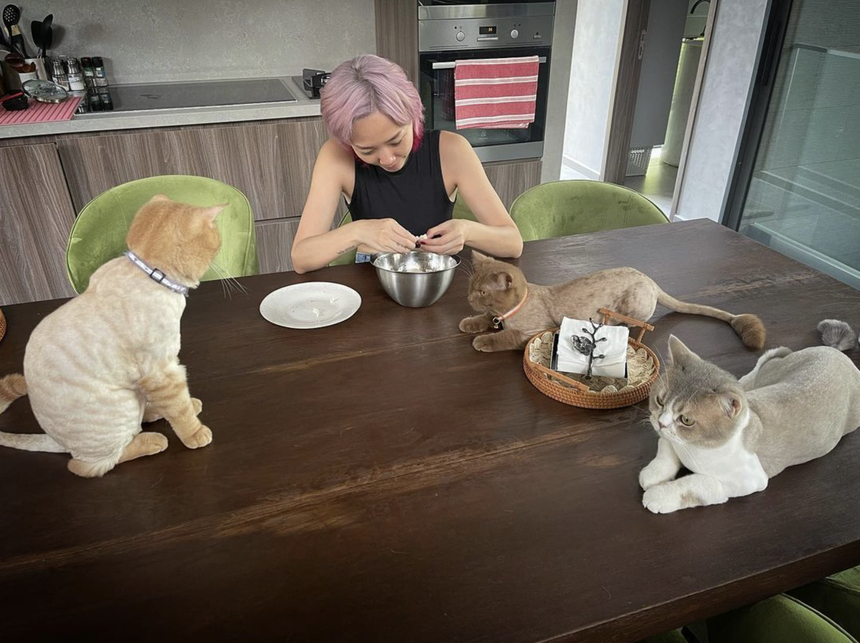 'Con sen' chính hiệu gọi tên Tóc Tiên: tậu phi thuyền gần 1000$ cho 'hoàng thượng' giải quyết nỗi buồn  - Ảnh 2.