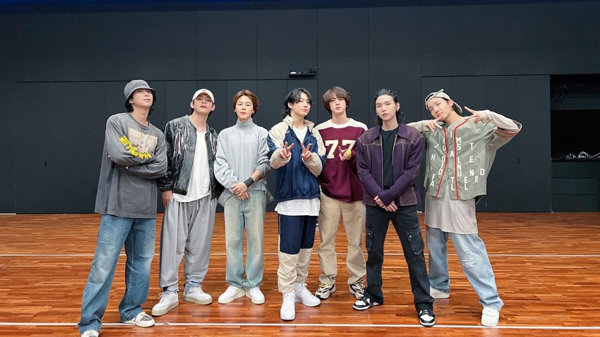 BTS trượt giải 'Video âm nhạc hay nhất' tại lễ trao giải Grammy lần thứ 65 - Ảnh 1. BTS trượt giải 'Video âm nhạc hay nhất' tại lễ trao giải Grammy lần thứ 65 - Ảnh 1.