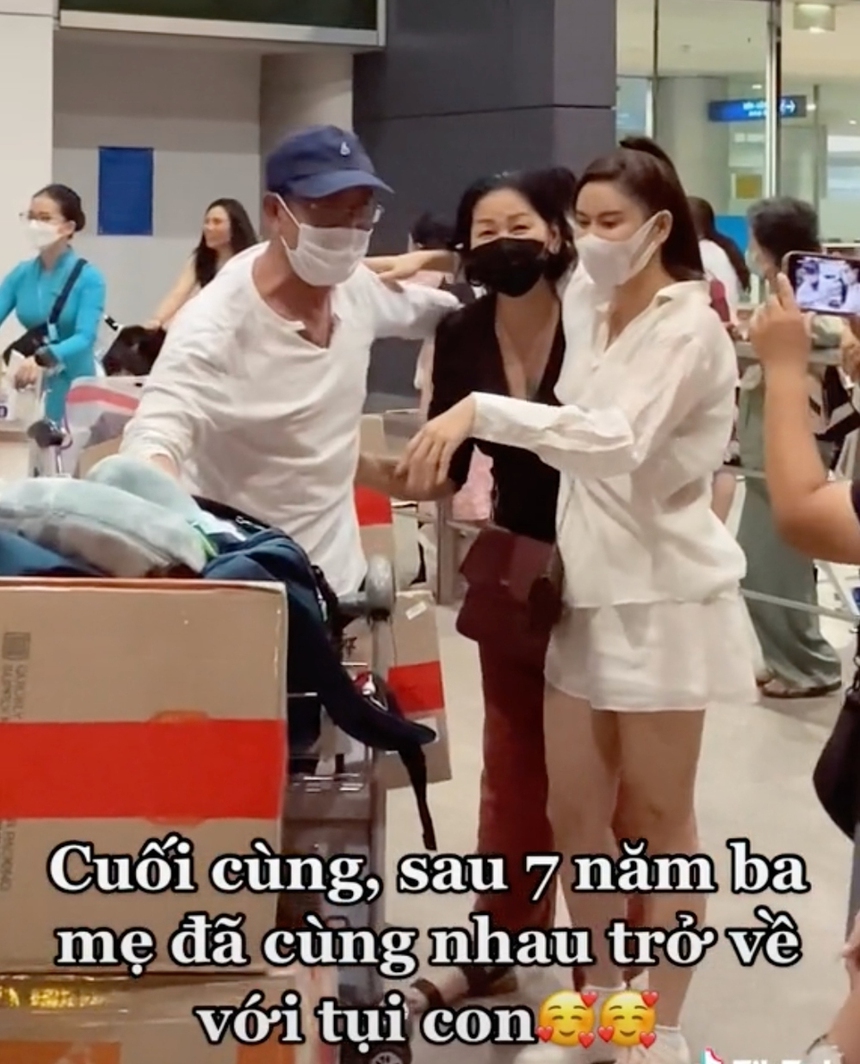 Trương Quỳnh Anh: Từng bất chấp mâu thuẫn với bố mẹ để sinh con, đã có tình mới sau khi chia tay Tim? - Ảnh 3. Trương Quỳnh Anh: Từng bất chấp mâu thuẫn với bố mẹ để sinh con, đã có tình mới sau khi chia tay Tim? - Ảnh 3.