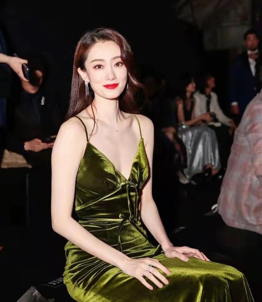 Tiểu hoa gây tiếc nuối nhất hiện tại: Cho Dương Mịch 'ngửi khói' với bom tấn top 1 thế giới, giờ trở lại không ai thèm quan tâm - Ảnh 7.