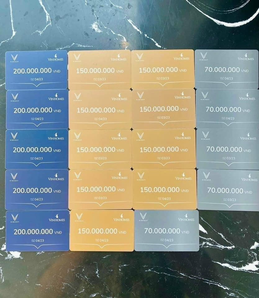 Giá voucher VinFast tăng gấp đôi kể từ khi áp dụng chính sách hoàn tiền, dân buôn lũ lượt gom hàng số lượng lớn - Ảnh 3.