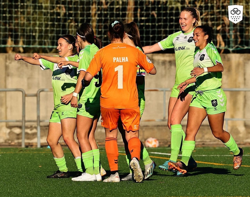 Bóng đá Việt Nam hôm nay: U20 Việt Nam đá giao hữu với Công An Nhân Dân - Ảnh 4. Bóng đá Việt Nam hôm nay: U20 Việt Nam đá giao hữu với Công An Nhân Dân - Ảnh 4.