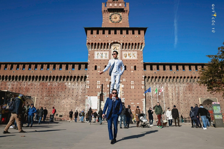 Quốc Cơ – Quốc Nghiệp tạo dáng ‘hoàng tử xiếc’ ở châu Âu  - Ảnh 3.