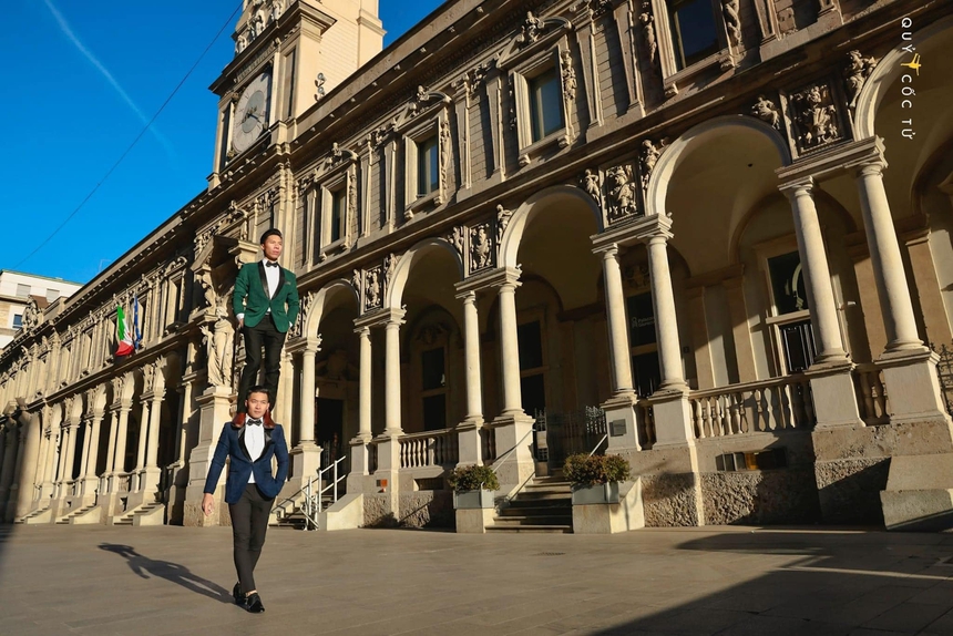 Quốc Cơ – Quốc Nghiệp tạo dáng ‘hoàng tử xiếc’ ở châu Âu  - Ảnh 6.