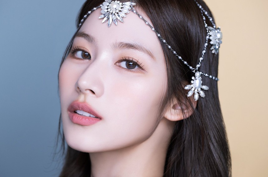 Sốc trước nhan sắc của Sana Twice debut cho nhóm nhỏ - Ảnh 4. Sốc trước nhan sắc của Sana Twice debut cho nhóm nhỏ - Ảnh 4.