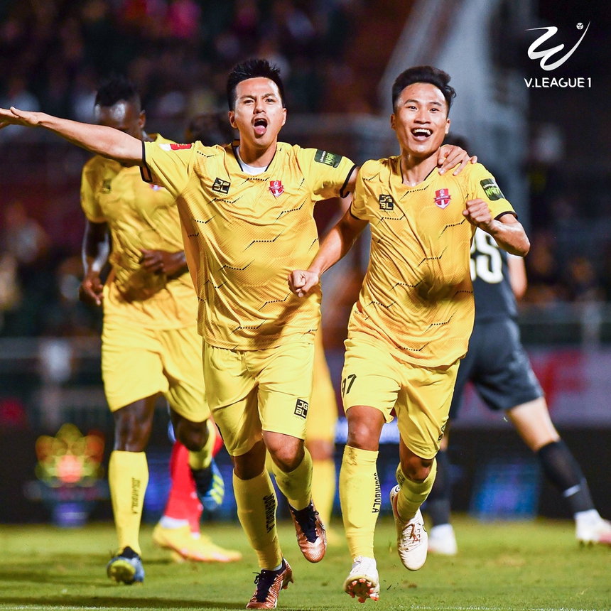 Việt Hưng tỏa sáng giúp Hải Phòng có 3 điểm trọn vẹn (Ảnh: VPF) Việt Hưng tỏa sáng giúp Hải Phòng có 3 điểm trọn vẹn (Ảnh: VPF)