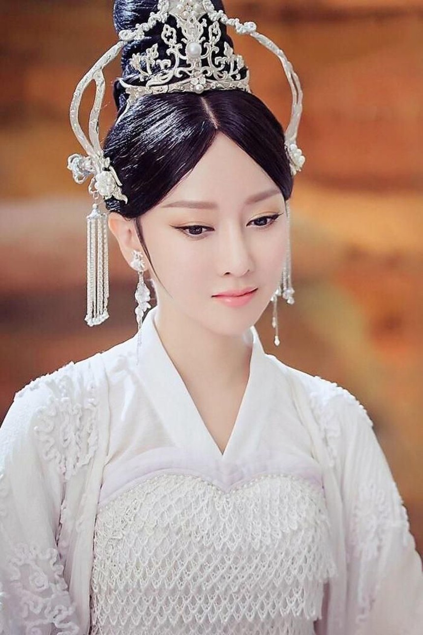 Đây là bản nhạc Trung được cover nhiều nhất dạo gần đây, ca sĩ Việt mang đi diễn khắp nơi và còn ra mắt cả MV - Ảnh 1.