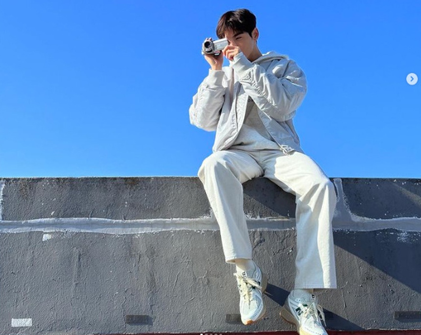 Thành viên được theo dõi nhiều nhất trên Instagram của 15 nhóm nhạc K-pop - Ảnh 3.