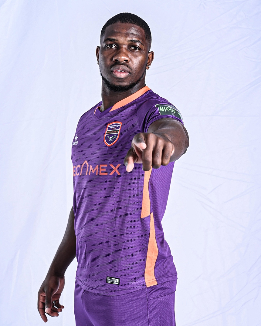 HLV Kiatisuk vẫn đau đầu với HAGL - Ảnh 2.