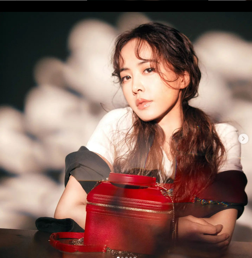 Khi nghệ sĩ quốc tế cover See Tình: Thái Y Lâm nhảy cực mượt, loạt sao Kpop biến tấu vũ đạo siêu "nghệ" nhưng ai mới đỉnh nhất? - Ảnh 3. Khi nghệ sĩ quốc tế cover See Tình: Thái Y Lâm nhảy cực mượt, loạt sao Kpop biến tấu vũ đạo siêu "nghệ" nhưng ai mới đỉnh nhất? - Ảnh 3.