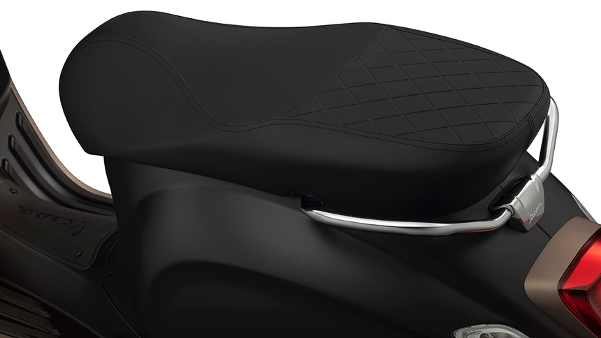 Vespa Sprint S TFT ra mắt Việt Nam: Màn hình 'full' điện tử, giá bán từ 98,4 triệu đồng, phả hơi nóng lên Honda SH - Ảnh 4.