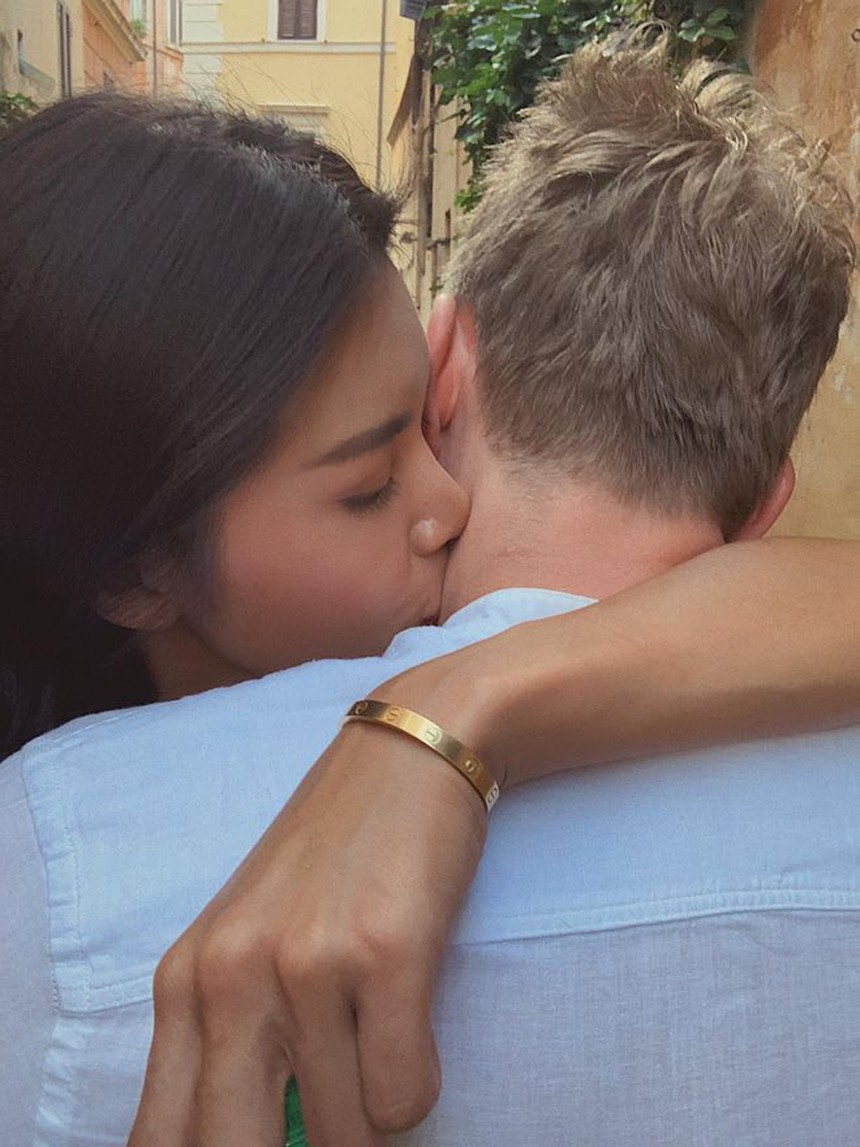 Chuyện tình của Minh Tú và bạn trai ngoại quốc: Từng rạn nứt rồi tái hợp, rục rịch chuẩn bị kết hôn?  - Ảnh 2.