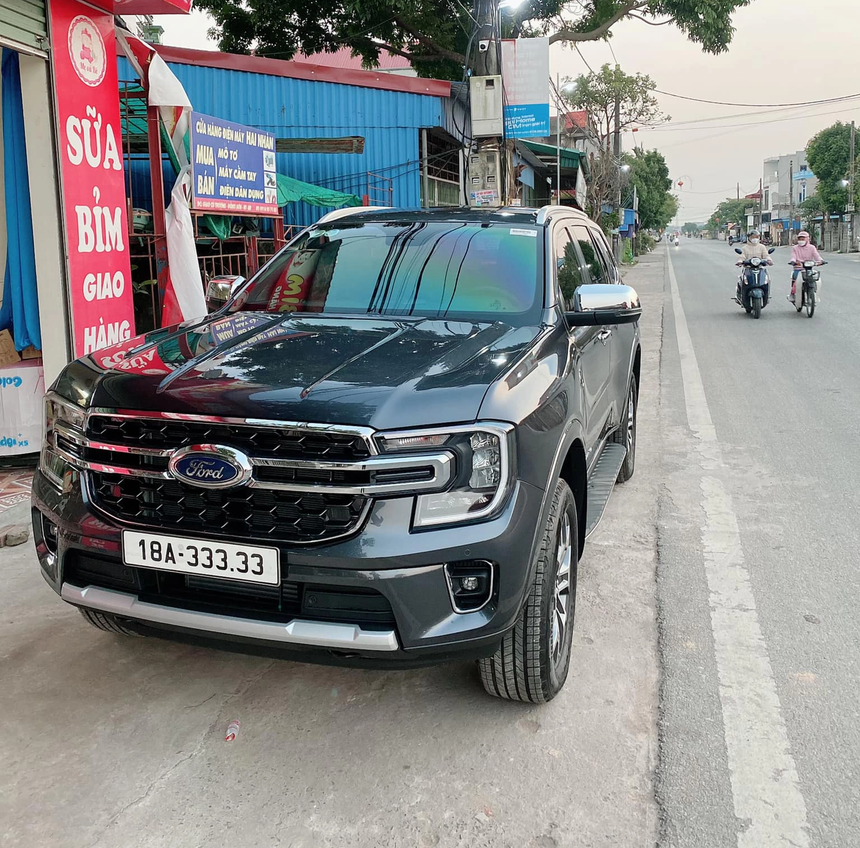 Ford Everest biển ngũ quý 3 rao bán gần 3 tỷ đồng: 'Nhiều người gọi nhưng chưa ai chốt' - Ảnh 2.