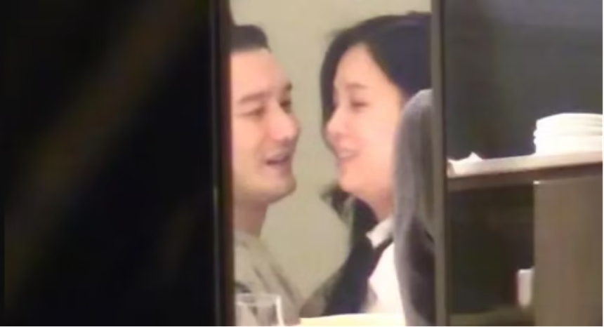 Chân dung nữ doanh nhân 45 tuổi vừa lộ ảnh hẹn hò cùng Huỳnh Hiểu Minh: Nữ hoàng đế chế giải trí, nắm quyền "sinh sát" hàng loạt minh tinh Trung Quốc khiến nghệ sĩ tên tuổi cũng muốn lấy lòng - Ảnh 2. Chân dung nữ doanh nhân 45 tuổi vừa lộ ảnh hẹn hò cùng Huỳnh Hiểu Minh: Nữ hoàng đế chế giải trí, nắm quyền "sinh sát" hàng loạt minh tinh Trung Quốc khiến nghệ sĩ tên tuổi cũng muốn lấy lòng - Ảnh 2.