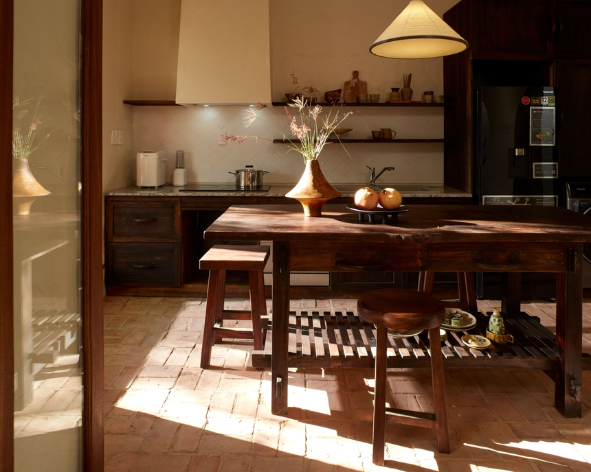 Ngắm nghía những căn bếp "vạn người mê": Căn của Diệp Lâm Anh nổi bật sắc trắng đẳng cấp, nhà thơ trẻ lại thích phong cách thô mộc - Ảnh 8.