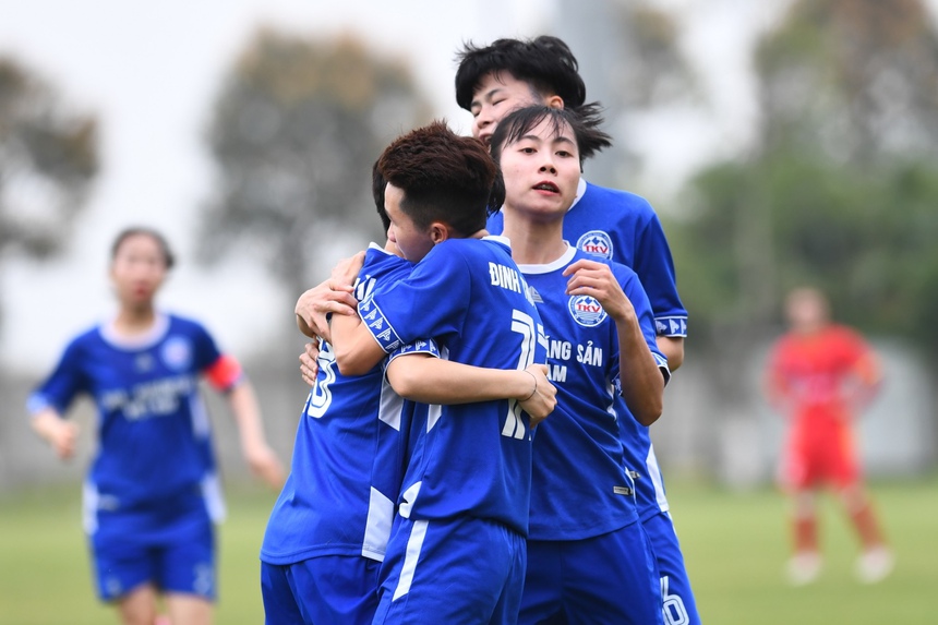 Nữ tuyển thủ hai lần rời sân vì chấn thương trong trận chung kết Cúp QG - Ảnh 5. Nữ tuyển thủ hai lần rời sân vì chấn thương trong trận chung kết Cúp QG - Ảnh 5.