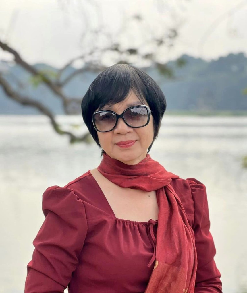 Tiến sĩ Văn học nhận định về đề minh họa môn Ngữ văn tốt nghiệp THPT 2023: "Đề thi quen thuộc, nhưng..." - Ảnh 2.