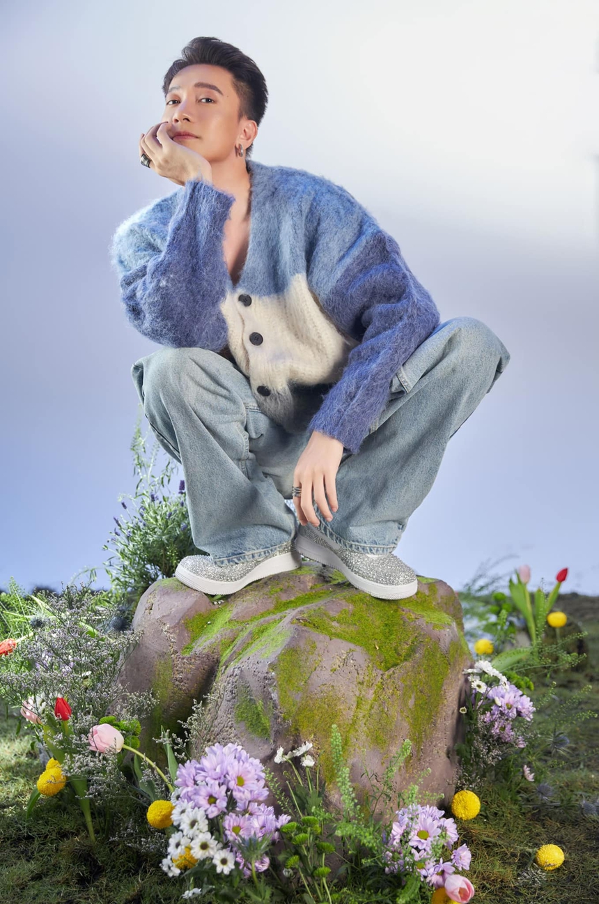 Nam ca sĩ nhí từng hát song ca với bé Xuân Mai: Dậy thì thành công, có mối quan hệ thân thiết với Ngô Thanh Vân và Isaac! - Ảnh 9.