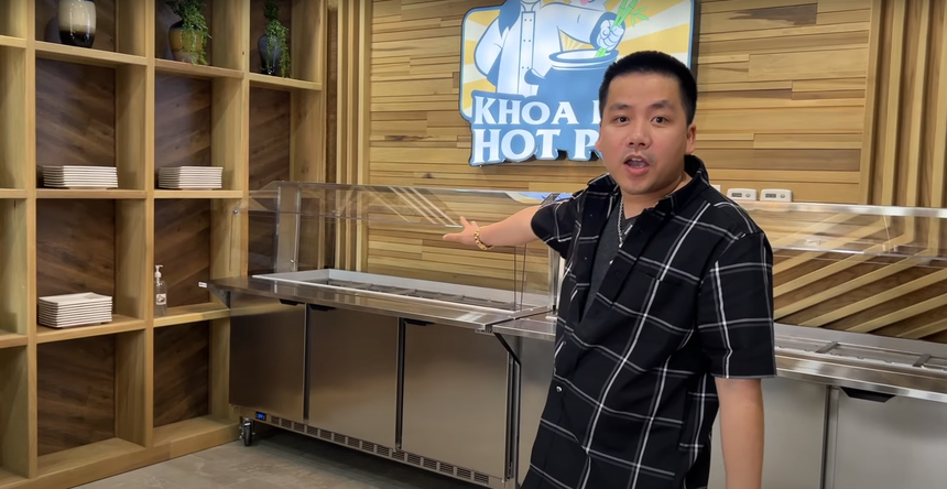 Khoa Pug công khai giá bán buffet khi khai trương nhà hàng lẩu 23 tỷ, tuyên bố chỉ "rẻ bằng 1 tô phở"  - Ảnh 1.