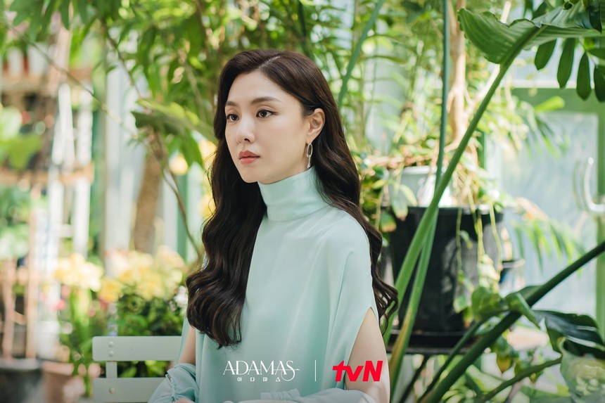 'Tiểu tam' Seo Ji Hye ghen tỵ với cuộc hôn nhân của Son Ye Jin? - Ảnh 2.