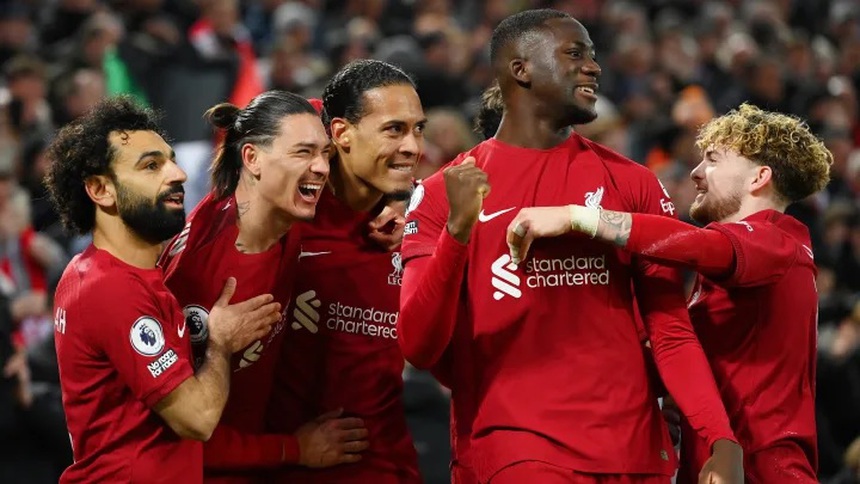 Van Dijk và Salah cùng tỏa sáng, giúp Liverpool tìm lại niềm vui chiến thắng - Ảnh 4.