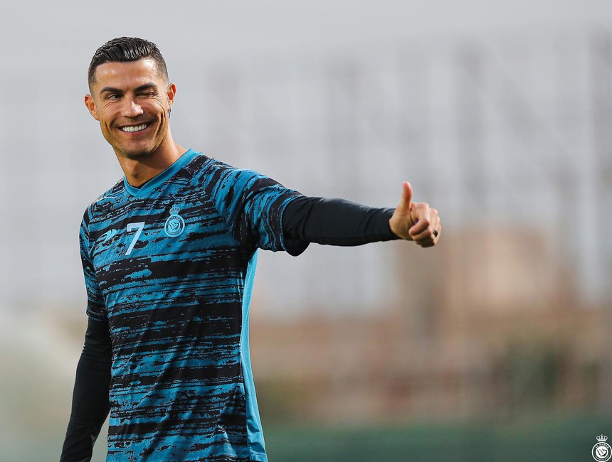 Ronaldo giành giải Cầu thủ xuất sắc nhất tháng tại Saudi League - Ảnh 3. Ronaldo giành giải Cầu thủ xuất sắc nhất tháng tại Saudi League - Ảnh 3.