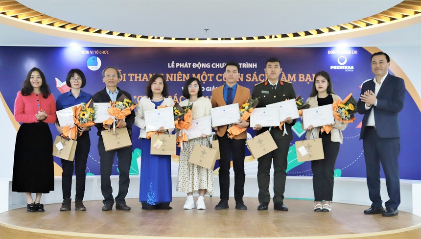 Phát động chương trình 'Mỗi thanh niên một cuốn sách làm bạn' 2023 - Ảnh 1.