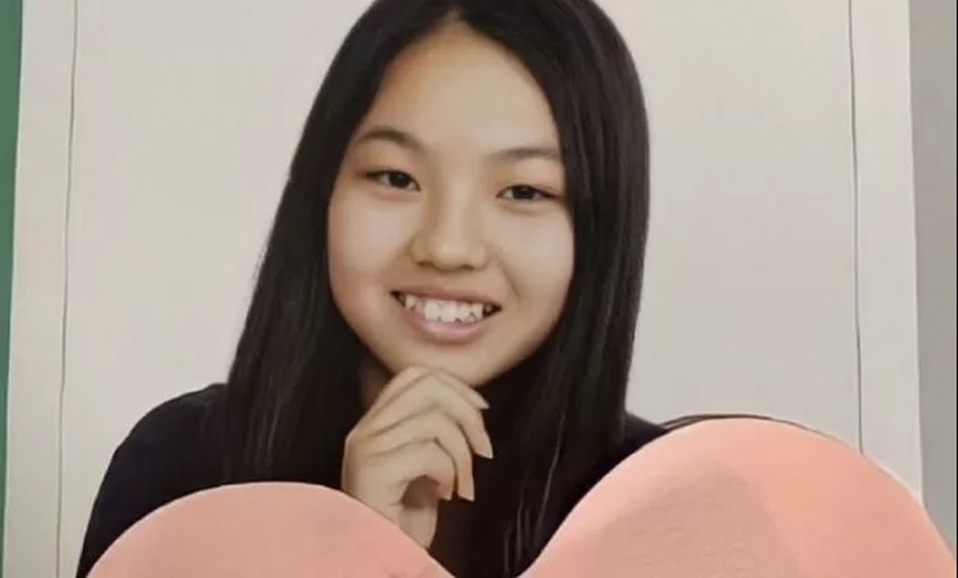 Karina aespa lộ bằng chứng 'dao kéo': Nhan sắc thật gây choáng váng - Ảnh 6. Karina aespa lộ bằng chứng 'dao kéo': Nhan sắc thật gây choáng váng - Ảnh 6.