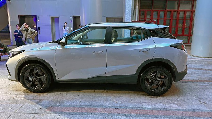 Xuất hiện chiếc Crossover 5 chỗ giá siêu rẻ, phù hợp với "những người thích nổi bật giữa đám đông" - Ảnh 1.