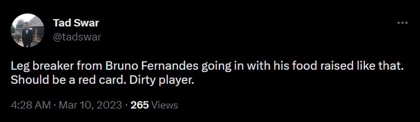 Bruno Fernandes 'may mắn' thoát thẻ đỏ sau pha phạm lỗi nguy hiểm với thủ môn Betis - Ảnh 3.