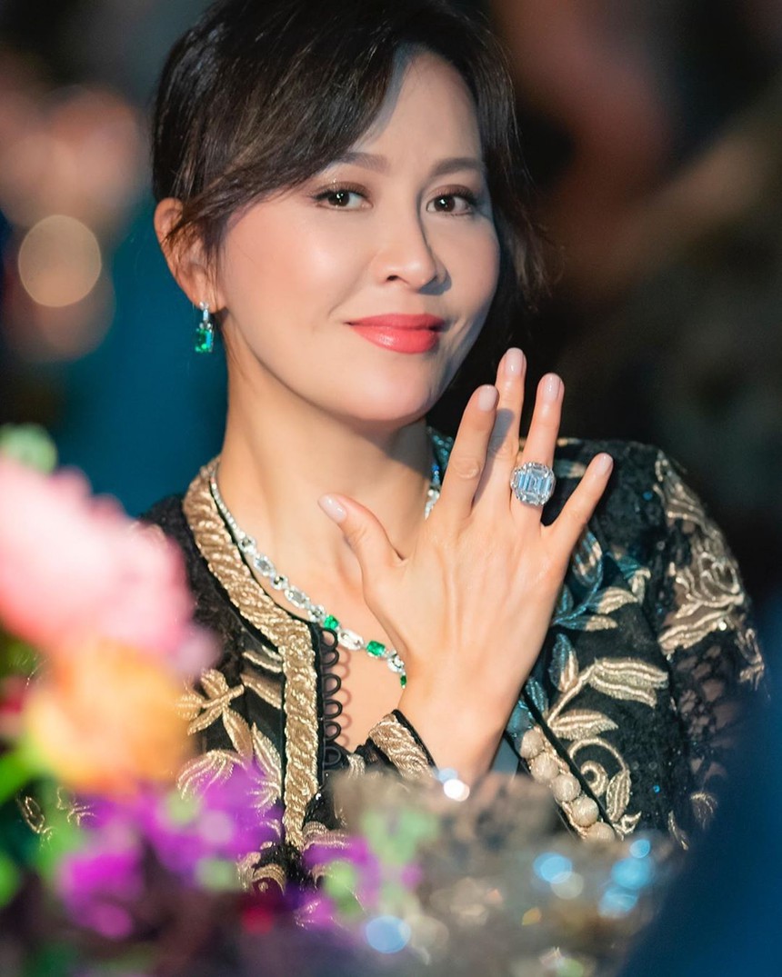 (Bài đăng thứ 7) Những ngôi sao đại lục thành công ở Hong Kong: Lý Liên Kiệt, Chân Tử Đan, Vương Phi… - Ảnh 1.