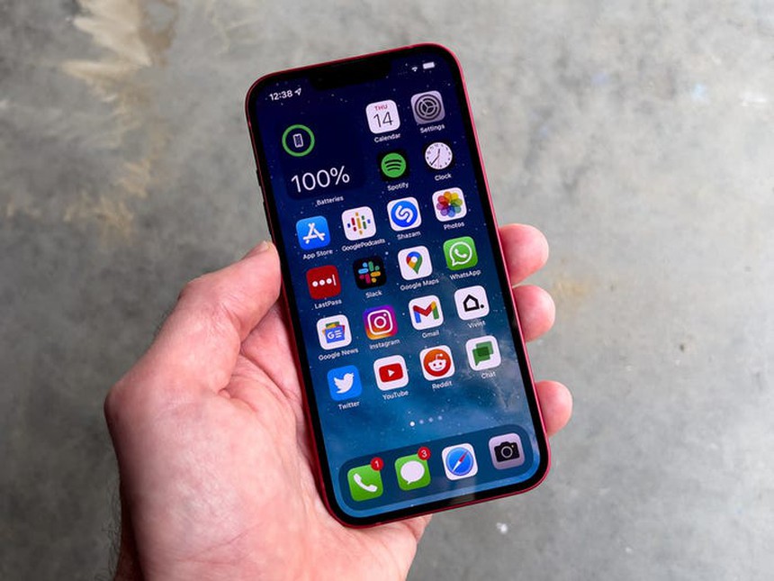 Bị coi là "lỗi thời", liên tục giảm giá mạnh nhưng mẫu điện thoại này lại đắt khách nhất thế giới nhiều năm liền - Ảnh 2.