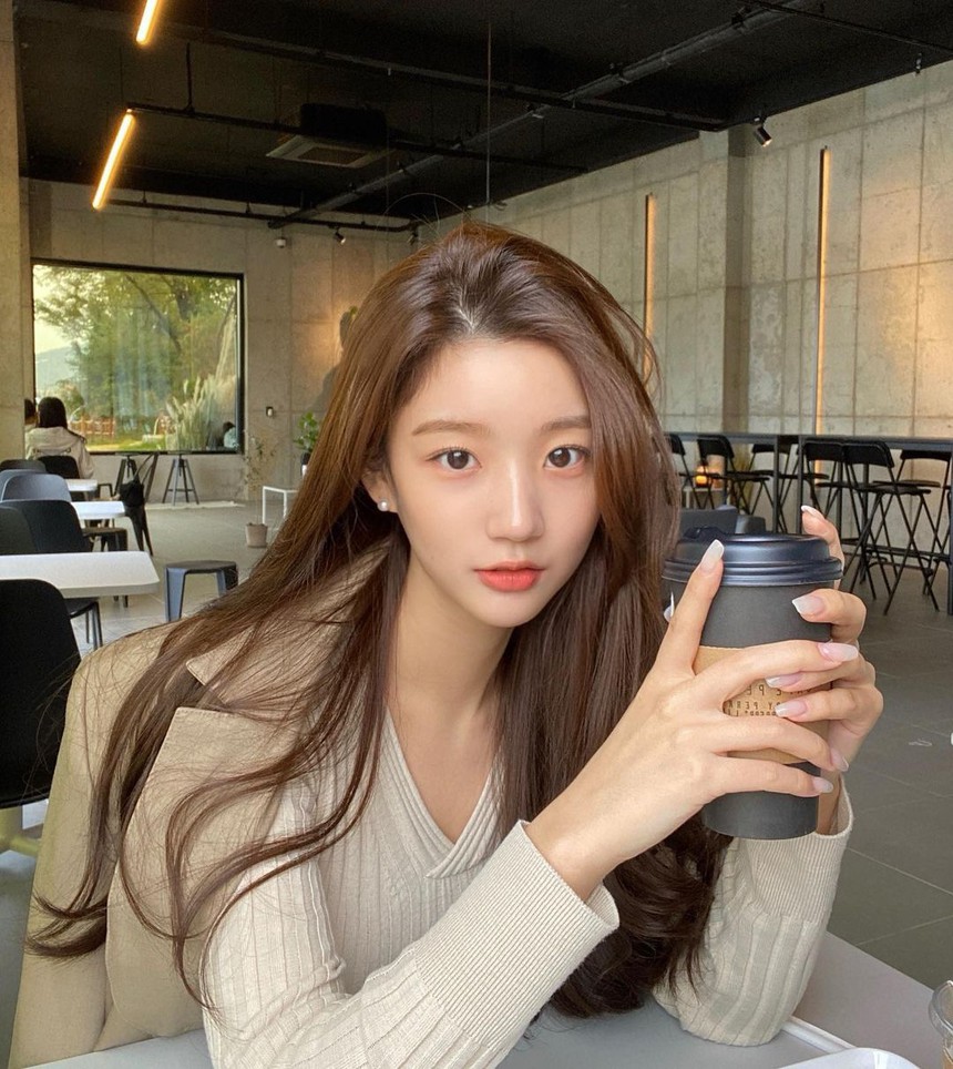 Sinh viên kiếm tiền "giỏi" nhờ dạy ngoại ngữ: Thu nhập 1 tiếng cao gấp 5 lần so với bình thường, đã thế còn thành thơi làm thêm 2-3 công việc nữa! - Ảnh 2. Sinh viên kiếm tiền "giỏi" nhờ dạy ngoại ngữ: Thu nhập 1 tiếng cao gấp 5 lần so với bình thường, đã thế còn thành thơi làm thêm 2-3 công việc nữa! - Ảnh 2.