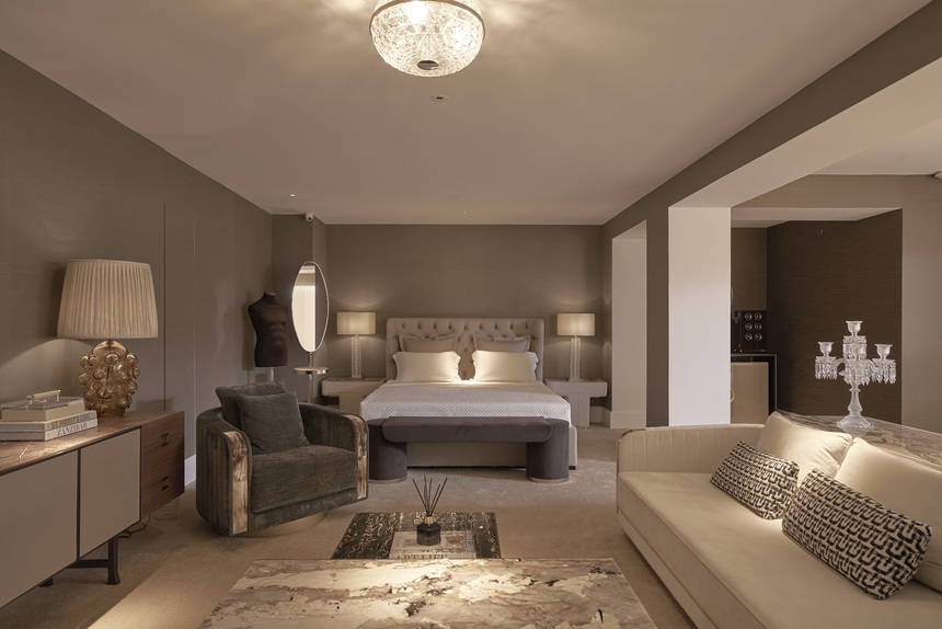 Bên trong ‘toà nhà triệu đô’ của NTK triệu đô Quách Thái Công có gì?  - Ảnh 12.