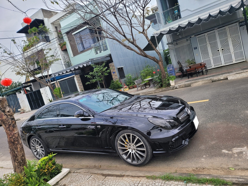 Qua thời đỉnh cao, Mercedes CLS 500 bán lại giá chưa tới 400 triệu đồng, có người gạ đổi ngang Kia Forte 11 năm tuổi - Ảnh 2.