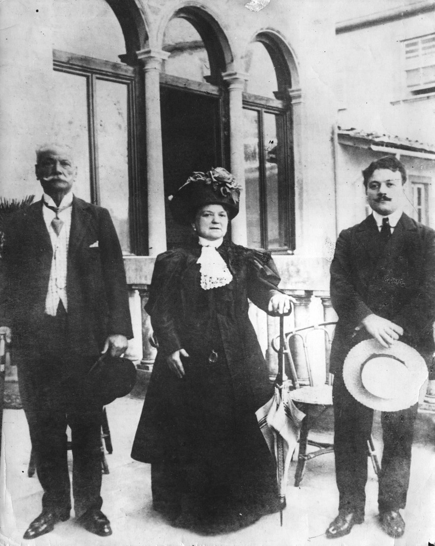 Bi kịch gia tộc Gucci bắt nguồn từ cách dạy con của nhà sáng lập - Ảnh 1.