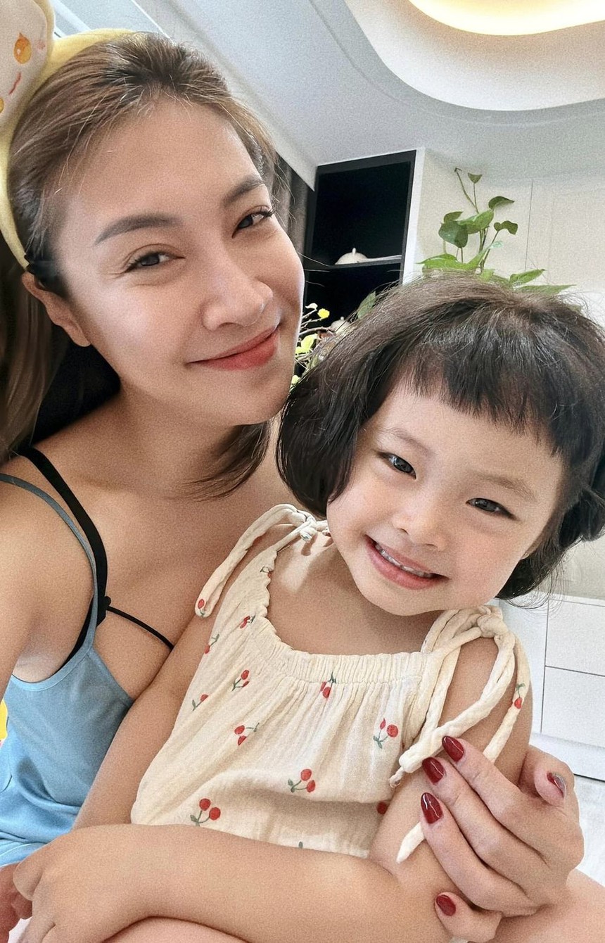 Pha Lê chính thức ký giấy ly hôn chồng ngoại quốc sau thời gian đấu tố - Ảnh 6.